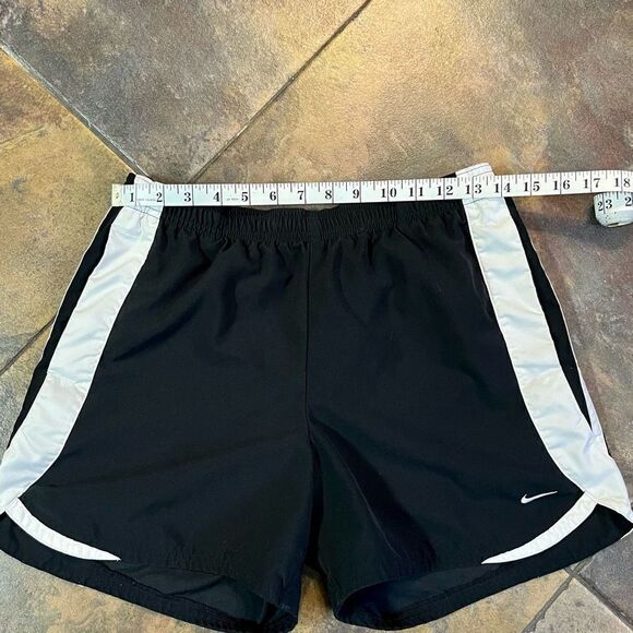 Nike Black White Athletic Pull-on Elastic Shorts Small - Picture 2 of 10